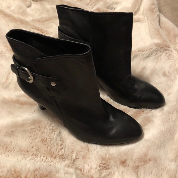 nine west zoneout studded booties